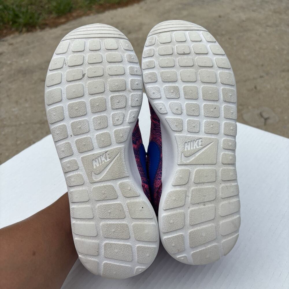 Nike Roshe Running Shoes Pink kids Size 7 Sneaker School Preppy - Picture 6 of 11